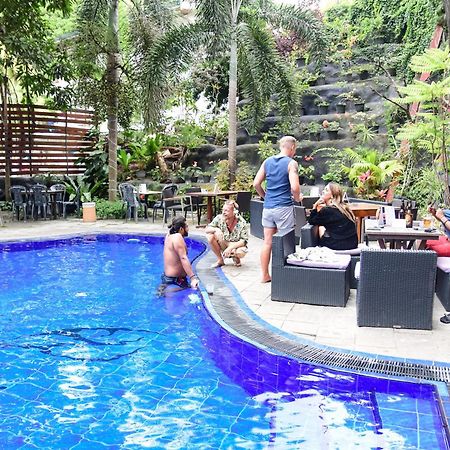 โฮเต็ล ซันเรย์ Hotel แคนดี้ ภายนอก รูปภาพ