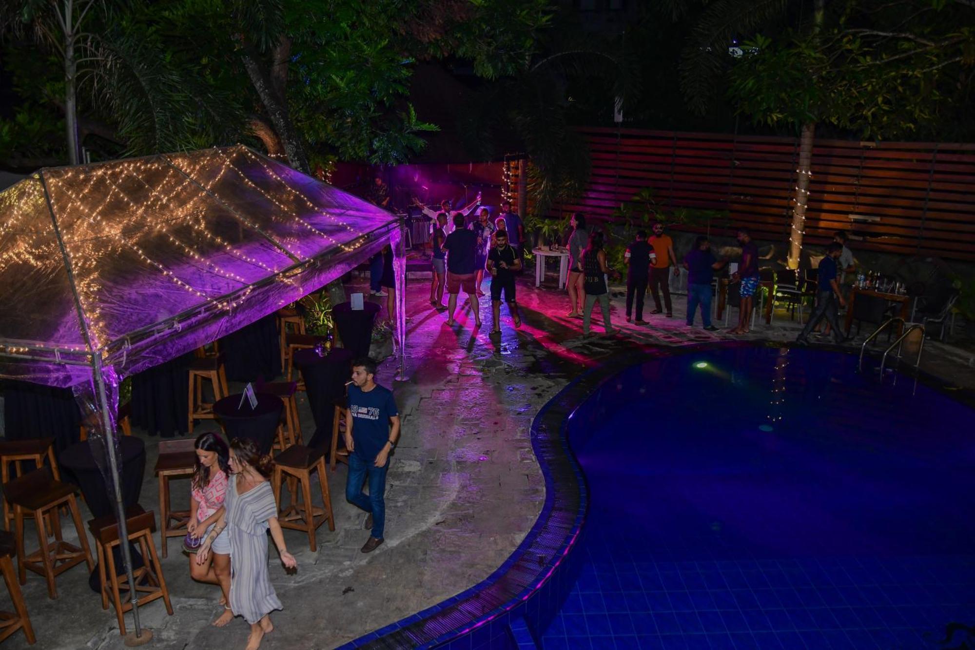 โฮเต็ล ซันเรย์ Hotel แคนดี้ ภายนอก รูปภาพ